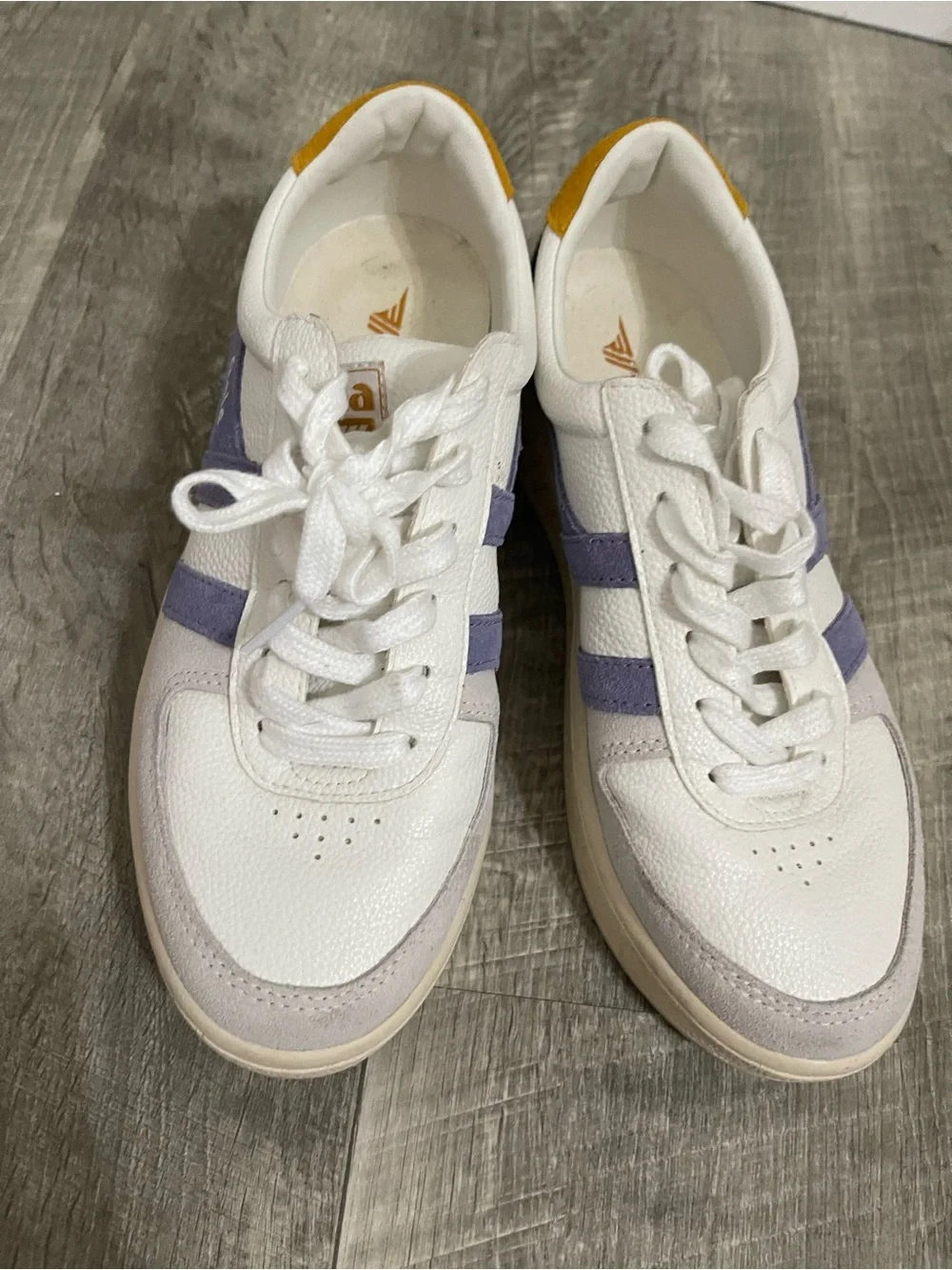 Gola white sneaker